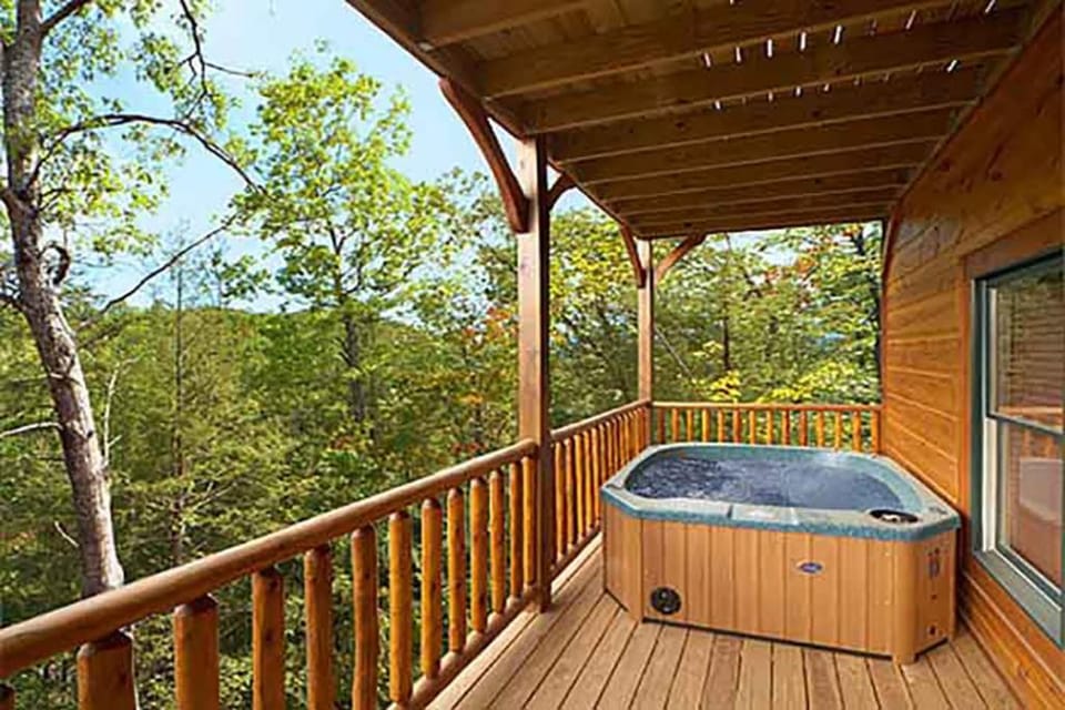 Bear Cave by Venture Smoky Mountains House in Gatlinburg