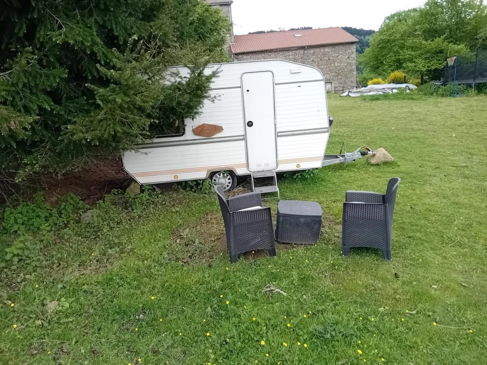 Caravane le fermier Campground/ 
RV Resort in Auvergne-Rhône-Alpes