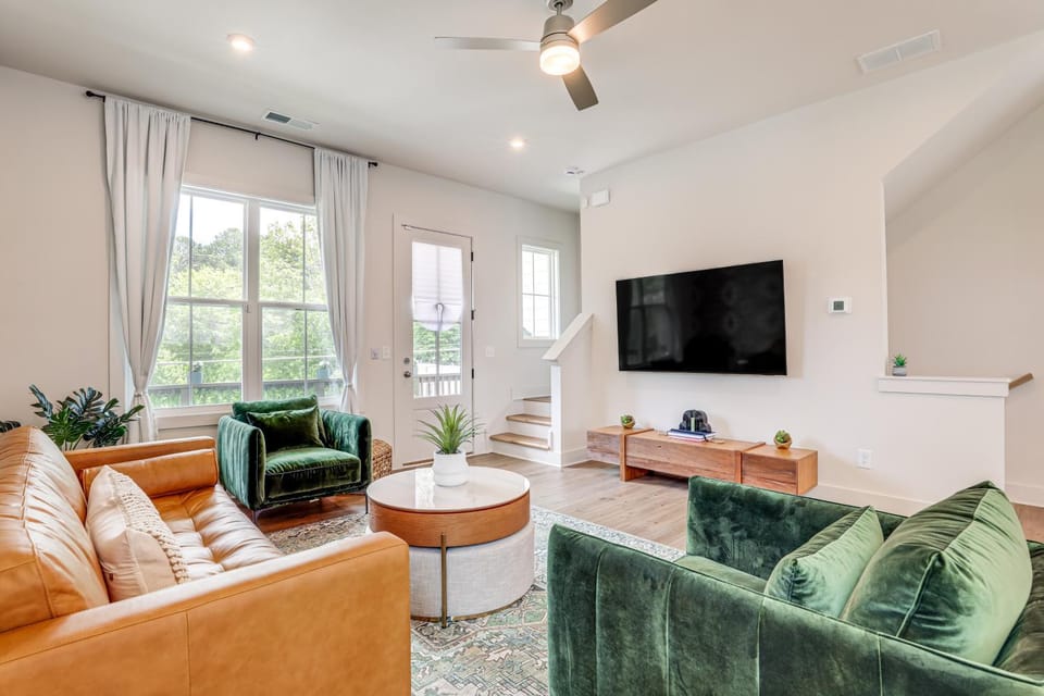 Townhome 1 Mi to Grant Park & Atlanta BeltLine! House in Atlanta