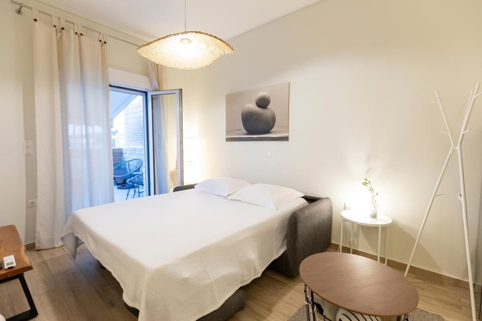 Bed, Living room, Bedroom