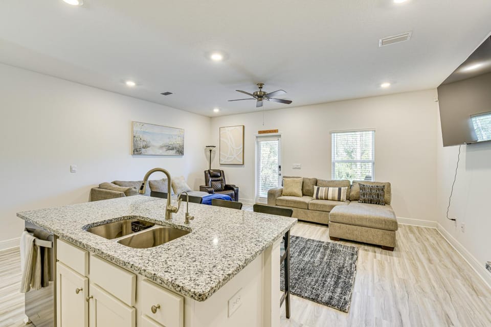 Golf, Hike & Unwind: Santa Rosa Home w/ Patio House in South Walton County
