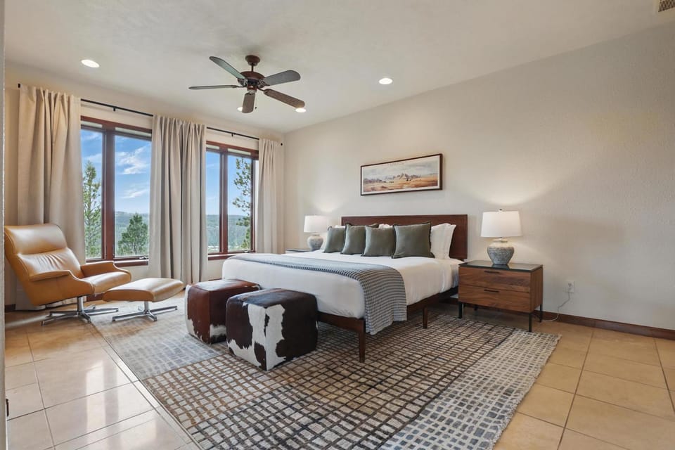 Luxe Villa with Panoramic Views and Yard House in Pennington County