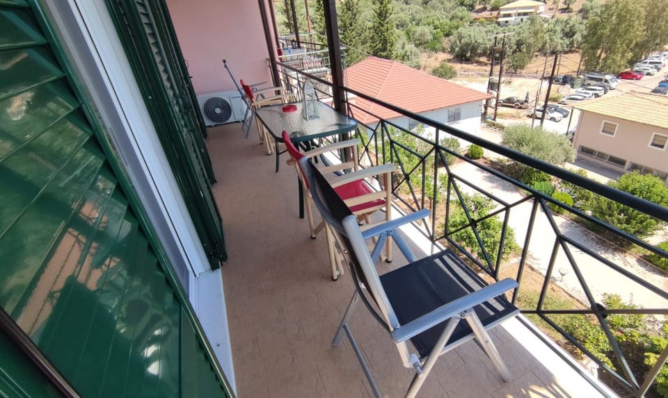 Balcony/Terrace, Street view