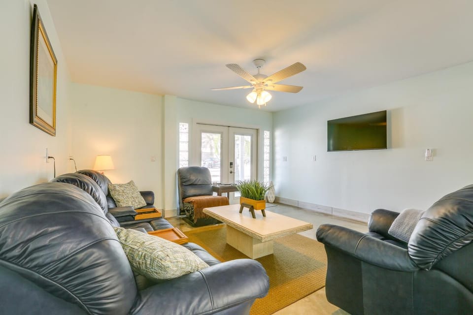 Walk to Beach: Fort Meyers Home w/ Patio! House in Estero Island