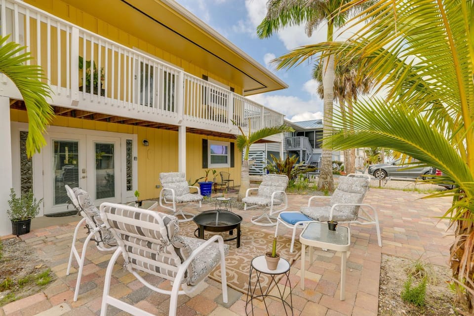 Steps to Shore: Sunny Fort Myers Beach Escape! House in Estero Island