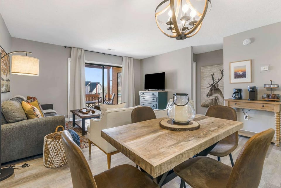 Pointe Royale Retreat - Relaxation Awaits House in Branson