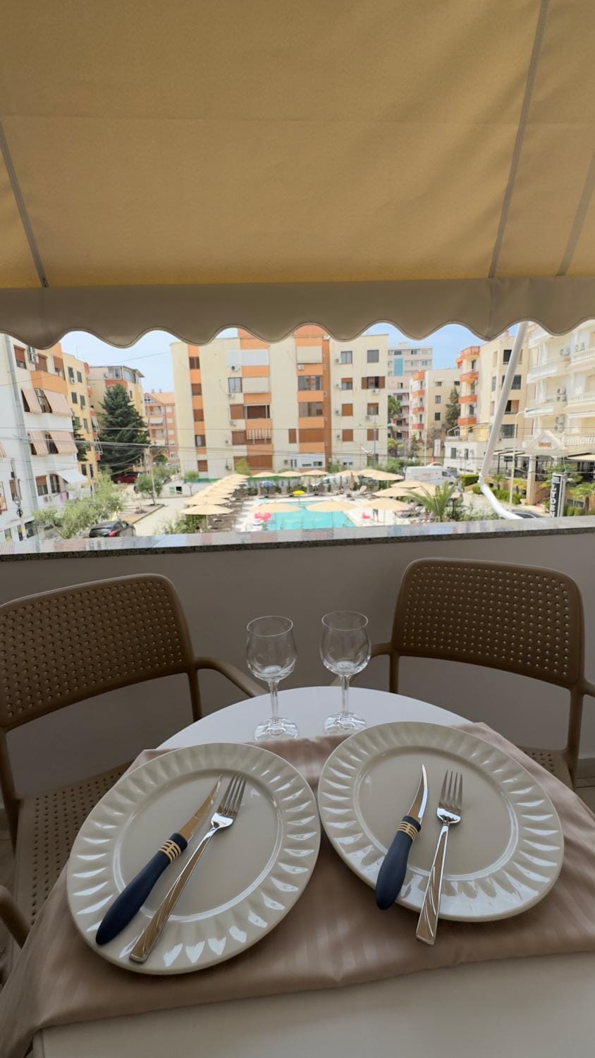 Balcony/Terrace, Dining area