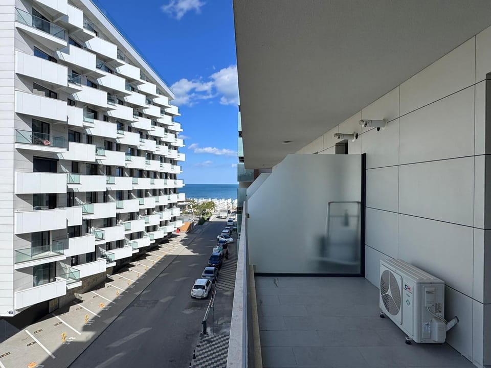 Onix SD Luxury Sea View 24 Apartment in Constanța County