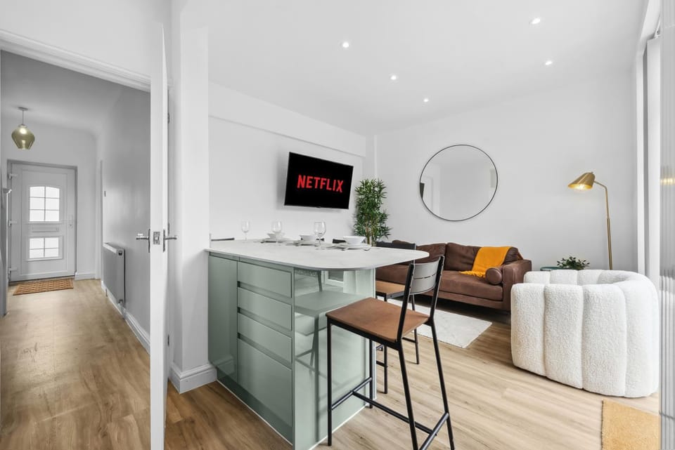 Byron House House in Burton upon Trent