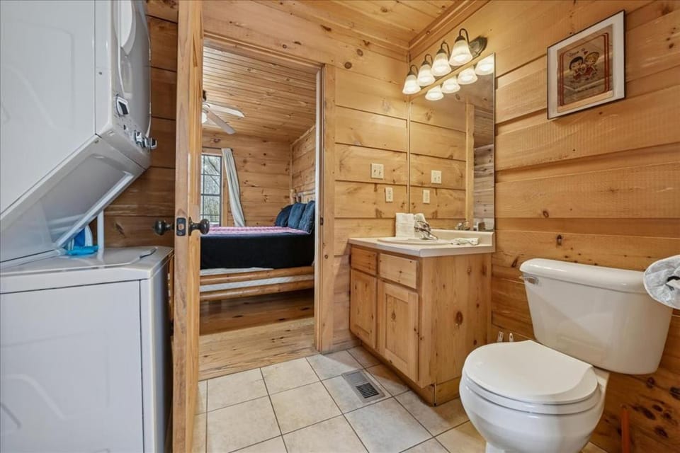 Dollys Delight by Venture Smoky Mountains House in Pigeon Forge