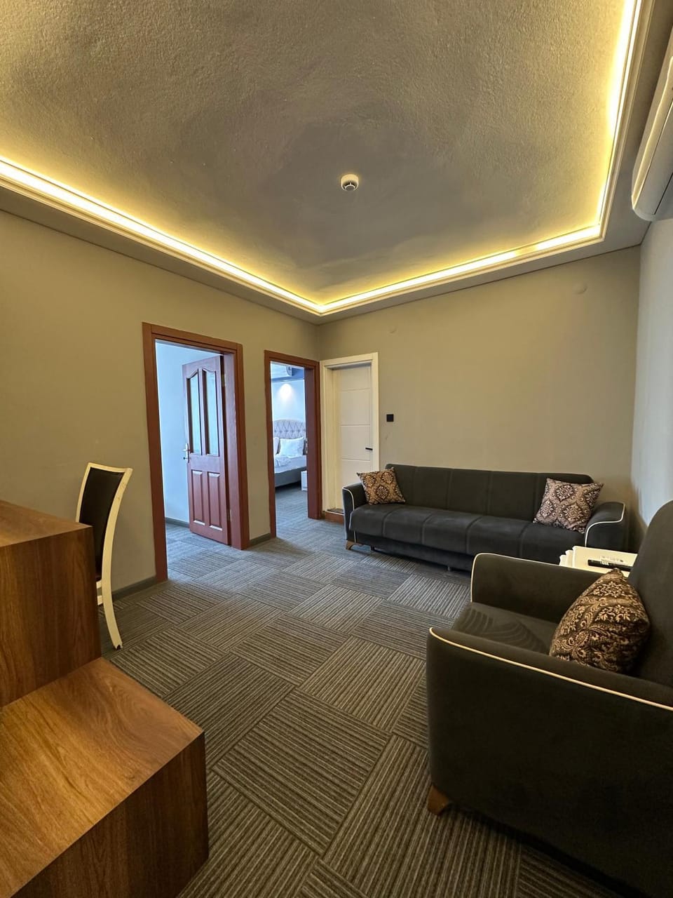 TV and multimedia, Living room, Seating area
