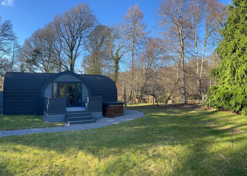 Rosevalley luxury glamping pheasant pod Apartment in Scotland