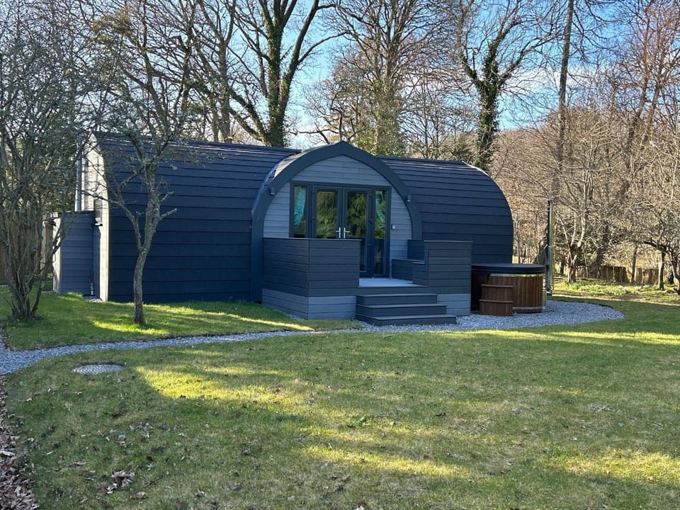Rosevalley luxury glamping pheasant pod Apartment in Scotland