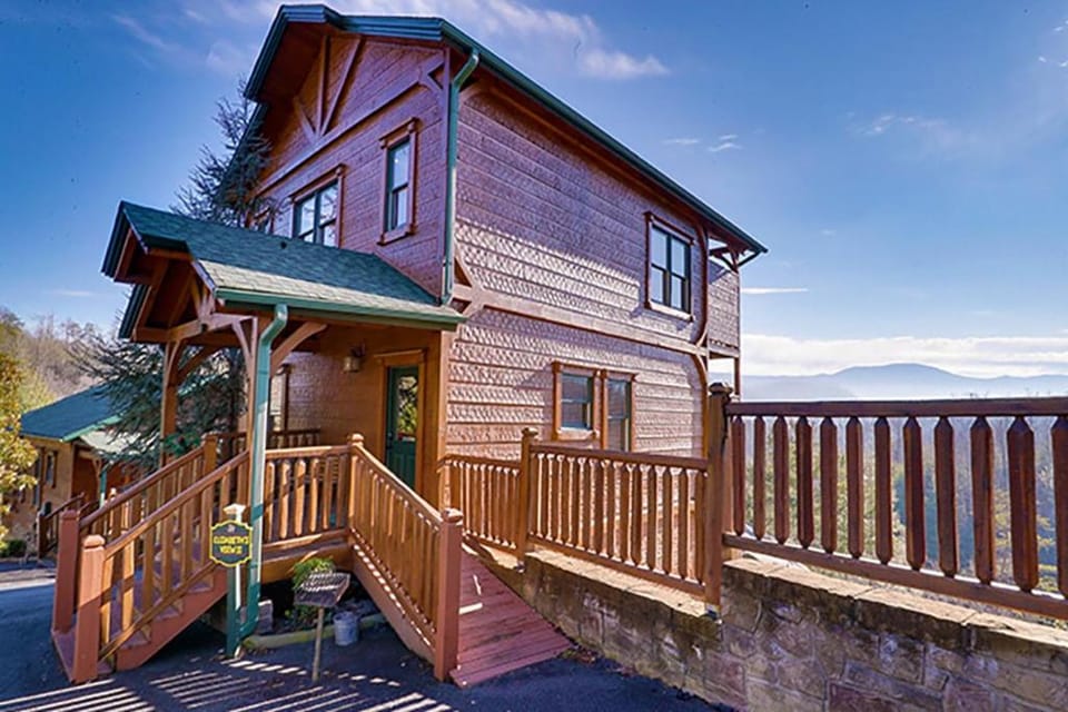 Elizabeths View II by Venture Smoky Mountains House in Gatlinburg
