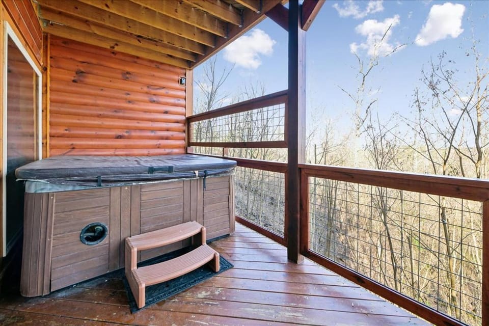 Four Seasons View by Venture Smoky Mountains House in Sevier County