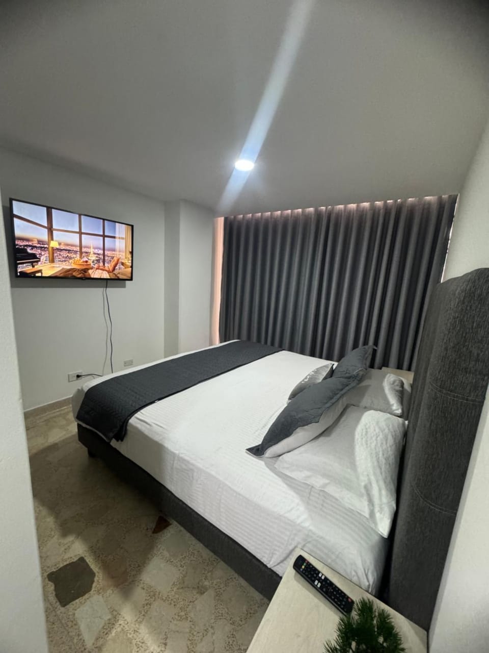 Excelente ubicación junto al Estadio y la 70 muy central Apartment in Medellin