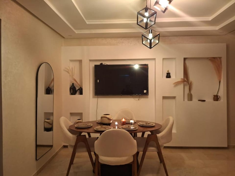 TV and multimedia, Dining area