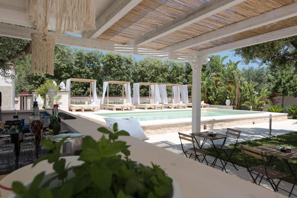 Patio, Restaurant/places to eat, Lounge or bar, Pool view, Swimming pool