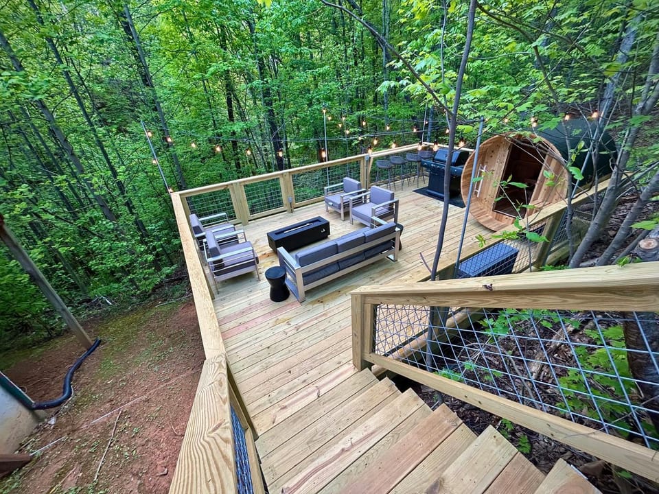 Hideaway Cabin by Venture Smoky Mountains Cabin in Pigeon Forge