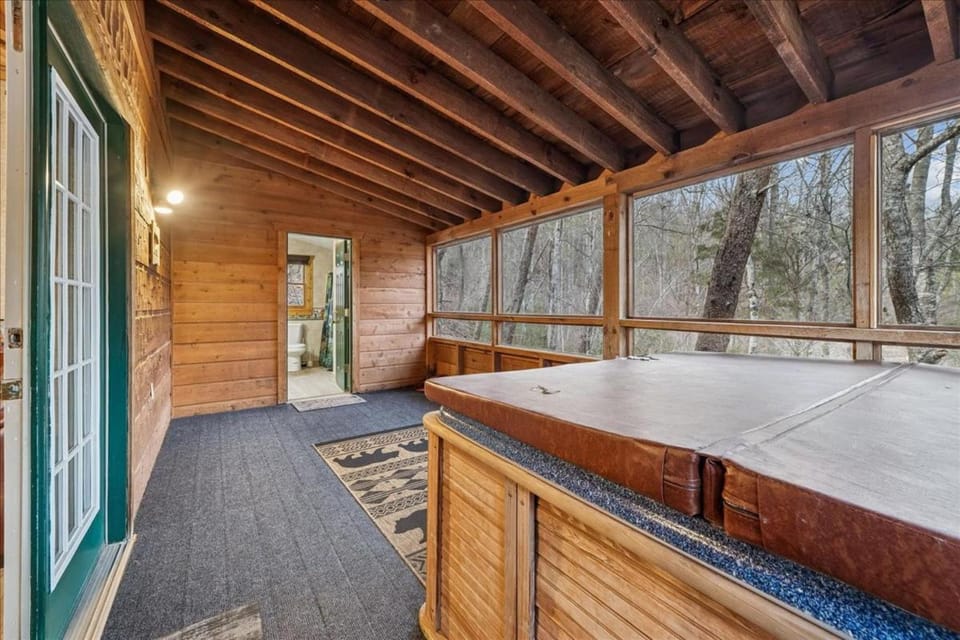 Honey Bear Retreat by Venture Smoky Mountains House in Sevier County