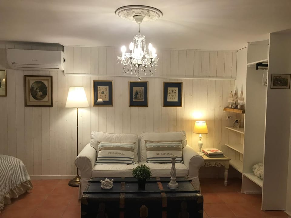 Le jardin secret de Laura Bed and Breakfast in Flayosc