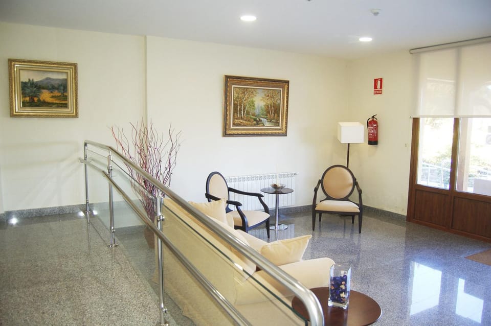 Living room, Lobby or reception