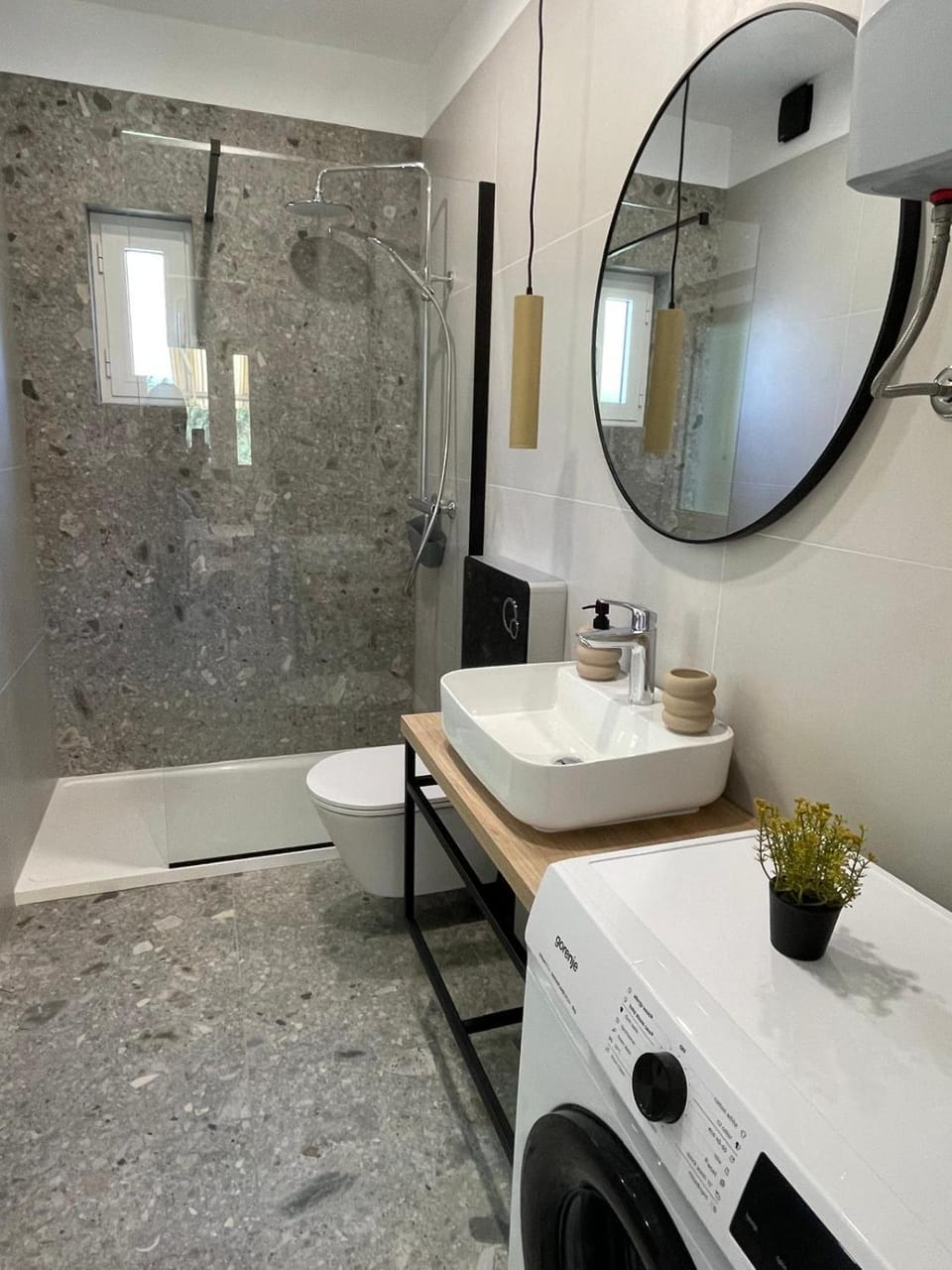 Shower, Toilet, Bathroom, washing machine