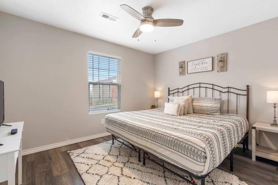 Rockwall Duo - Cottage & Lodge Combo House in Branson