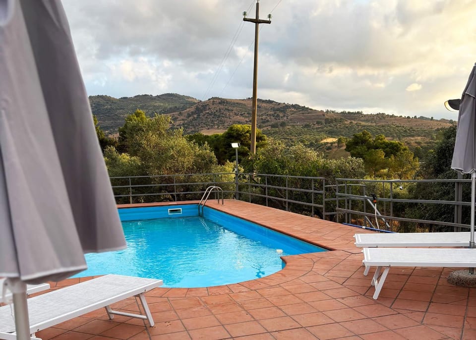 Summer, Solarium, View (from property/room), Garden view, Mountain view, Pool view, Swimming pool, Swimming pool, Inner courtyard view