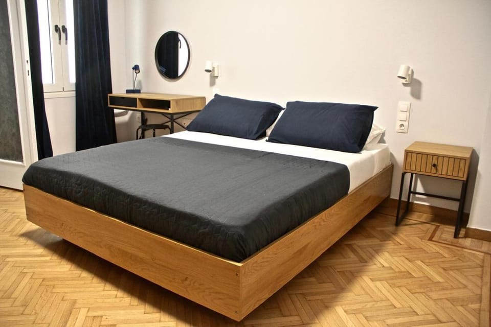 Apollo & Nike 1952-2025 Σύνταγμα Πλάκα 2ΥΔ 2ΜΠ Apartment in Athens