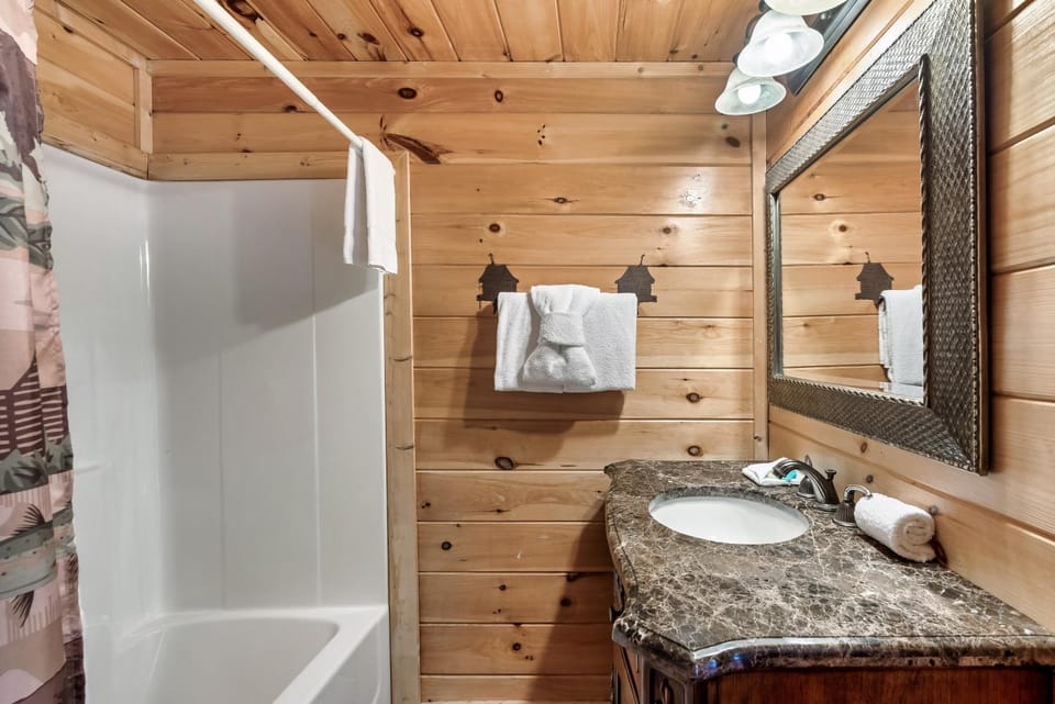 Valley View by Venture Smoky Mountains House in Pigeon Forge