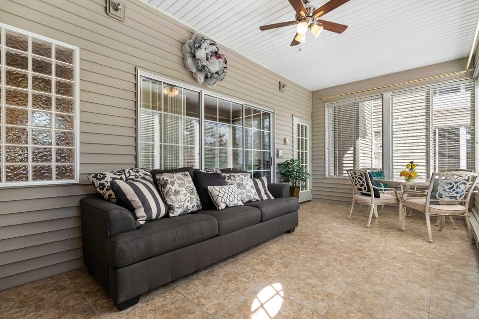 Legacy Walk-In - Golf Views in Great Location House in Branson