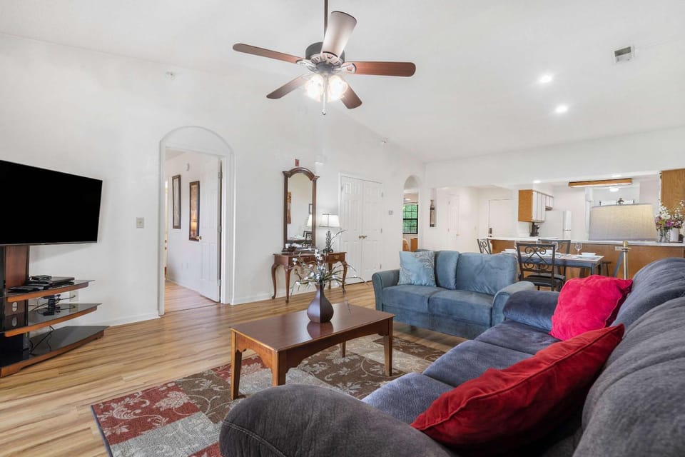 Home Away from Home - Close to DT House in Branson