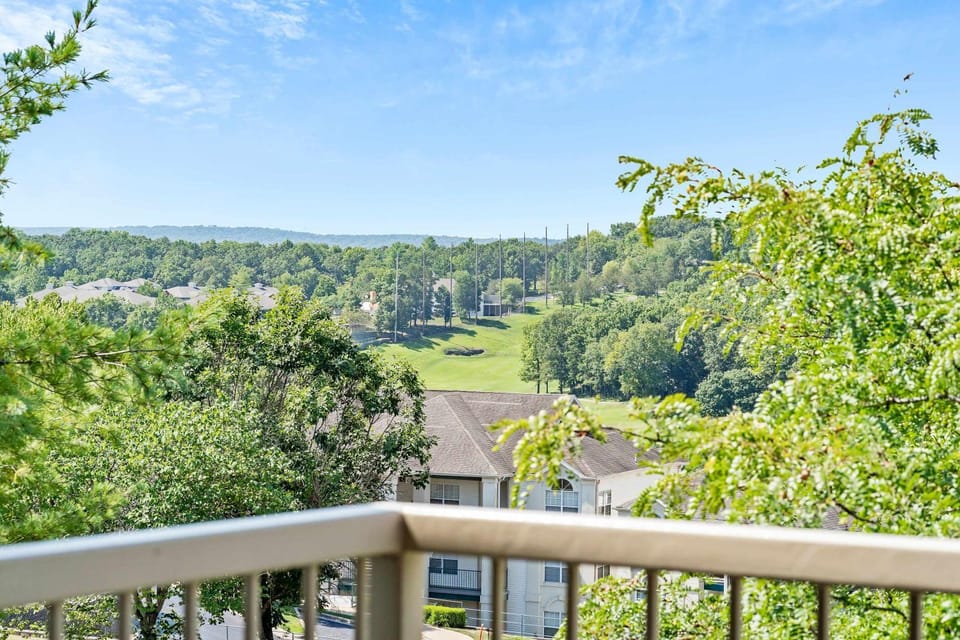 Makin' Memories 2 - Community Indoor Pool House in Branson