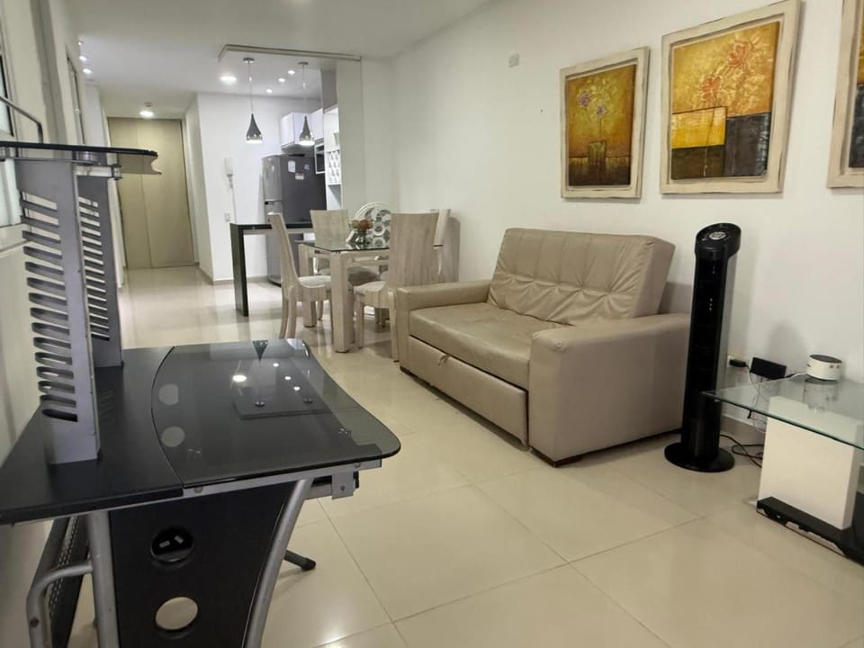 TV and multimedia, Living room, Seating area, Dining area, air conditioner