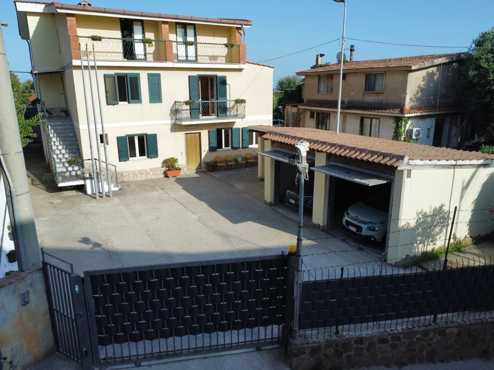 Property building, Parking