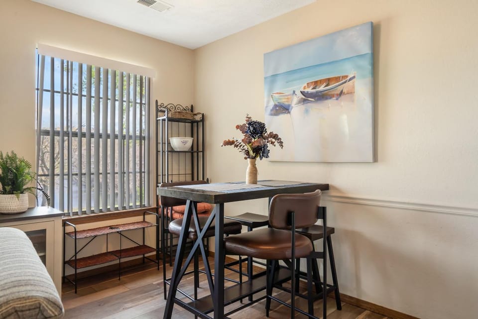 Pond View Serenity - For 6 House in Branson