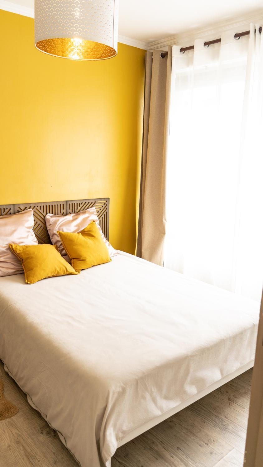 Bed, Bedroom