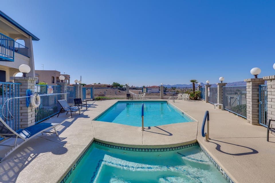 Pool Access & Mtn Views: Lake Havasu City Condo! House in Lake Havasu City
