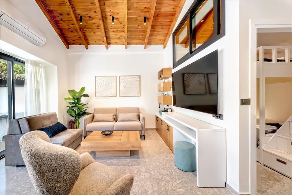 TV and multimedia, Living room