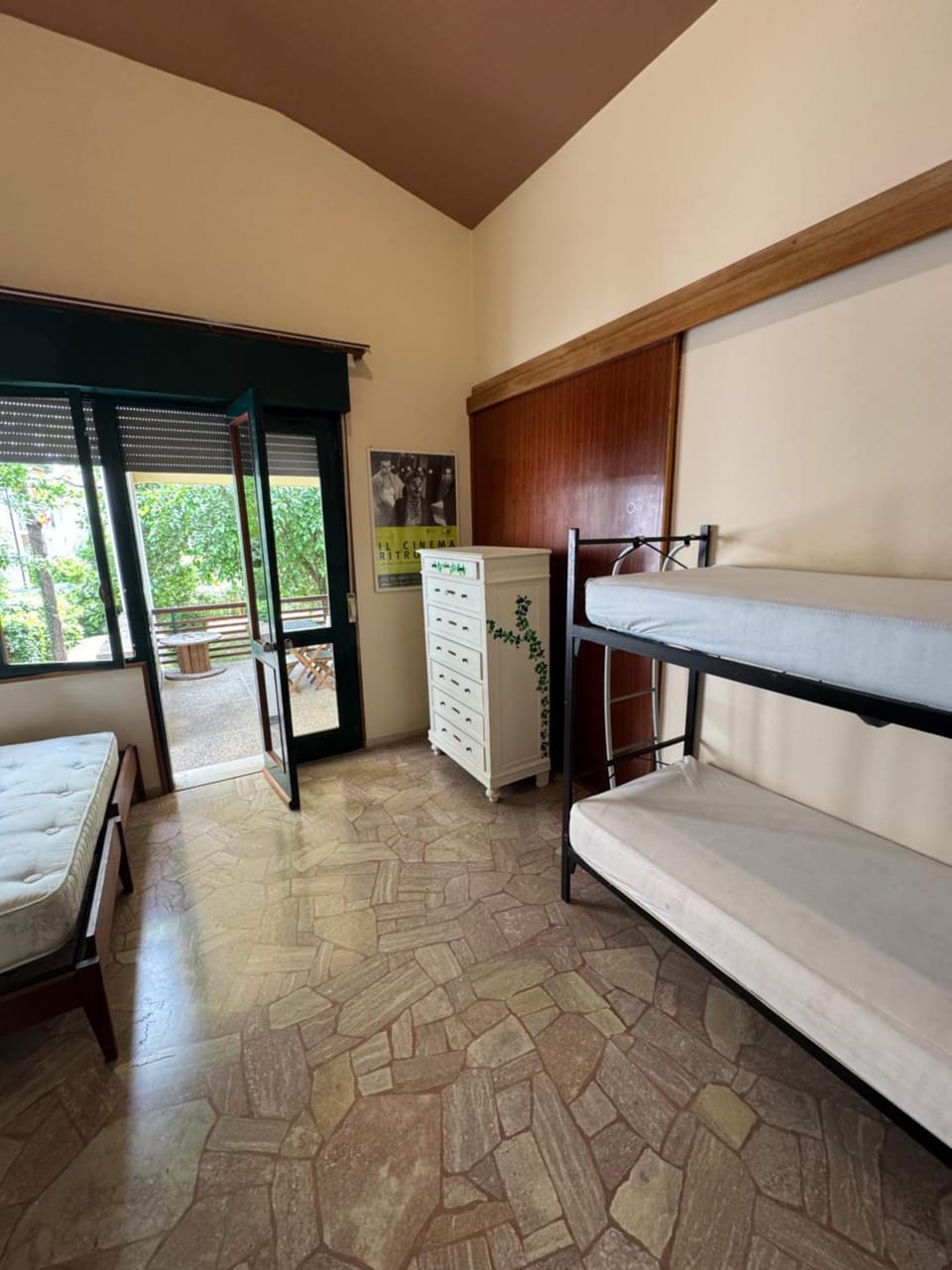 Bed, Photo of the whole room, Bedroom, bunk bed