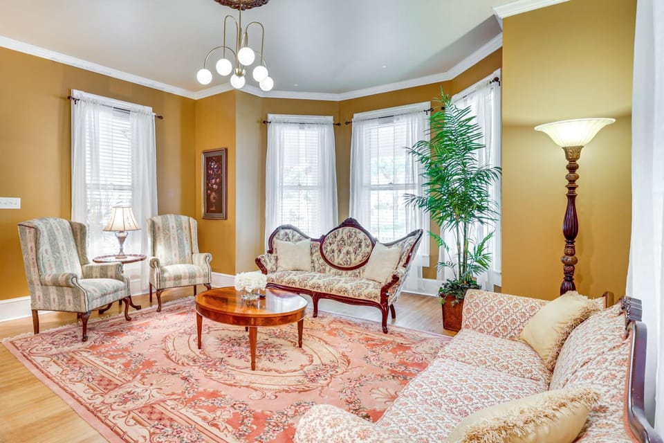 Walk to Waterfront Downtown Elizabeth City Home! House in Elizabeth City