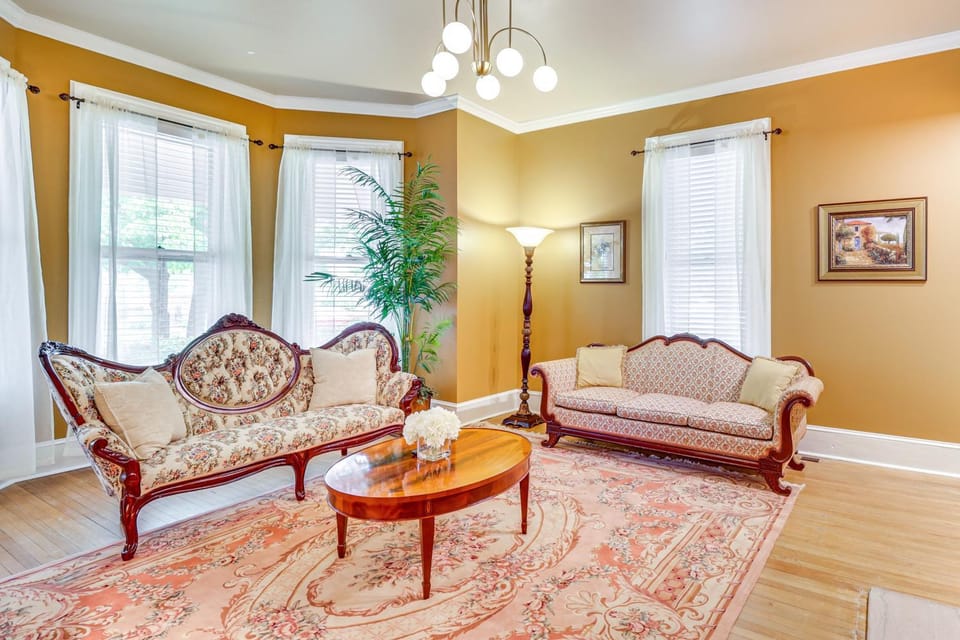 Walk to Waterfront Downtown Elizabeth City Home! House in Elizabeth City