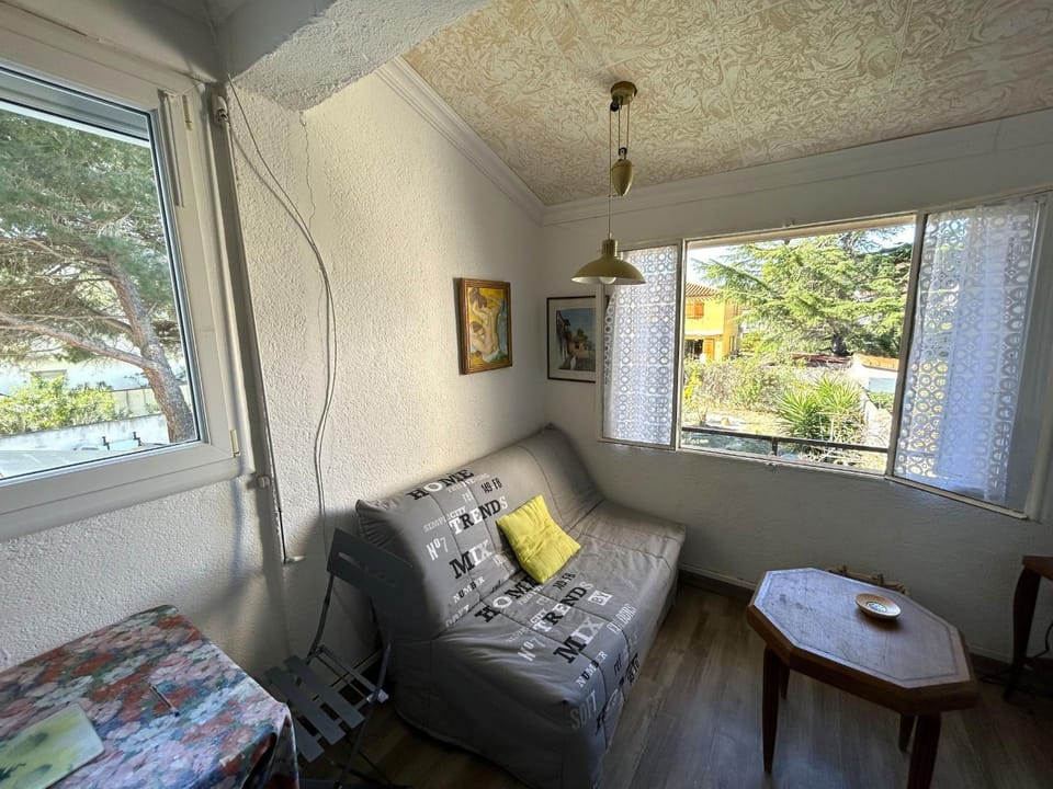 Appartement T2 proche plage avec terrasse - FR-1-837-16 Apartment in Argeles-sur-Mer