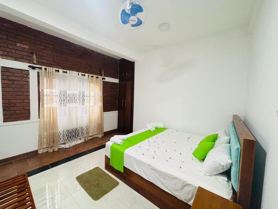 Bed, Living room, Photo of the whole room, Bedroom