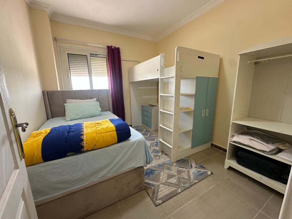 Photo of the whole room, bunk bed