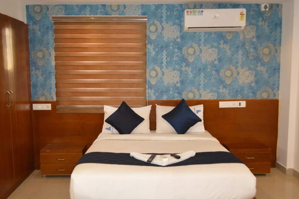 HOTEL O V3R Residency Hotel in Bengaluru