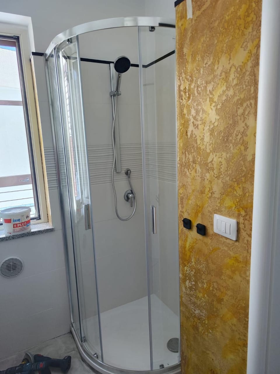 Shower, Bathroom