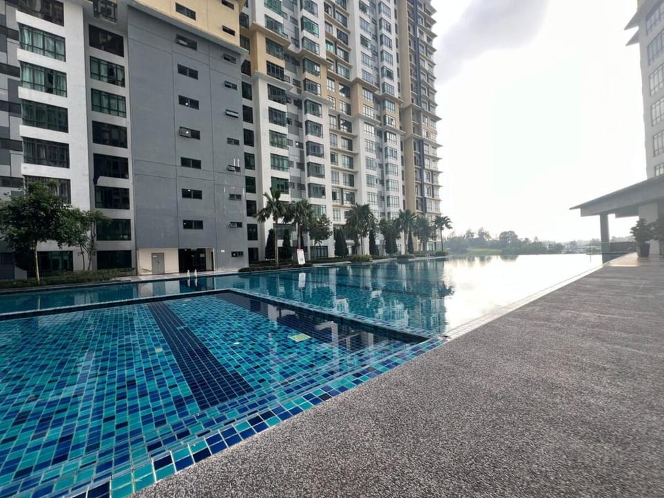 ARC Austin hill 2BEDROOM 2BATHROOM TAMAN DAYA Apartment in Johor Bahru