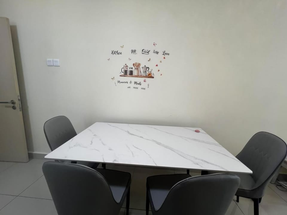 ARC Austin hill 2BEDROOM 2BATHROOM TAMAN DAYA Apartment in Johor Bahru